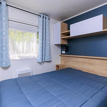 Ferienhaus Mobile-home Alain Saint-Julien-en-Born
